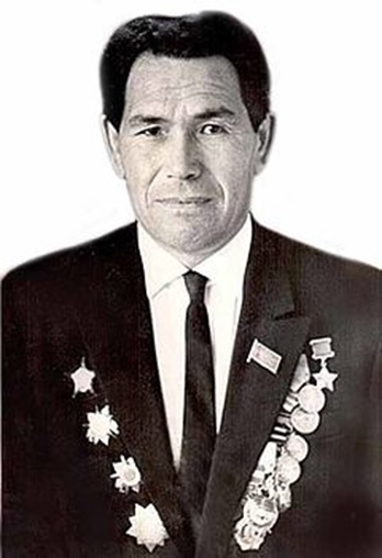 Сулейманов министр.jpg