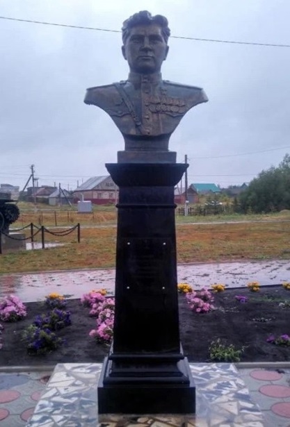 Бедренко бюст.jpg